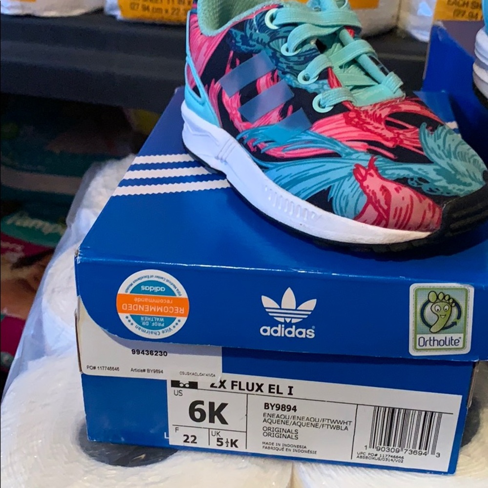 Adidas sneaker - Picture 3 of 3